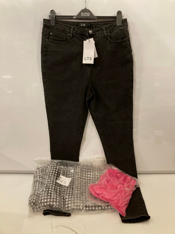 Lot 343  
            Nottingham SR7 – Delivery Only 

                
QTY OF DESIGNER CLOTHING IN VARIOUS SIZES AND DESIGNS - Image 2