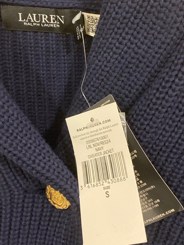 Lot 359  
            Nottingham SR7 – Delivery Only 

                
RALPH LAUREN NAVY SWEATER SIZE: S - Image 3