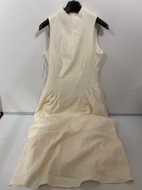 Lot 360  
            Nottingham SR7 – Delivery Only 

                
MICHELLE KEEGAN WOMEN'S DRESS SIZE: 16