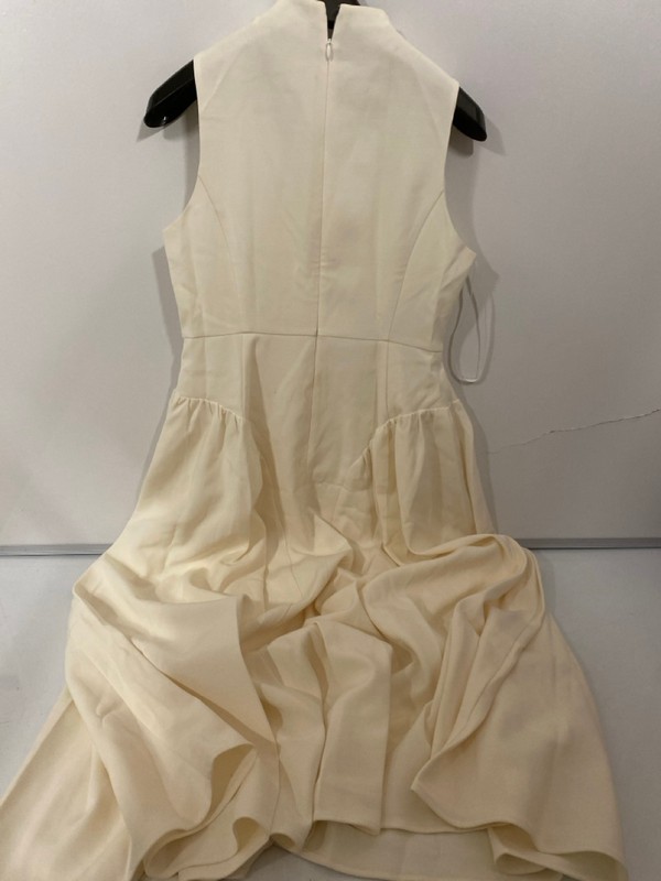 Lot 360  
            Nottingham SR7 – Delivery Only 

                
MICHELLE KEEGAN WOMEN'S DRESS SIZE: 16