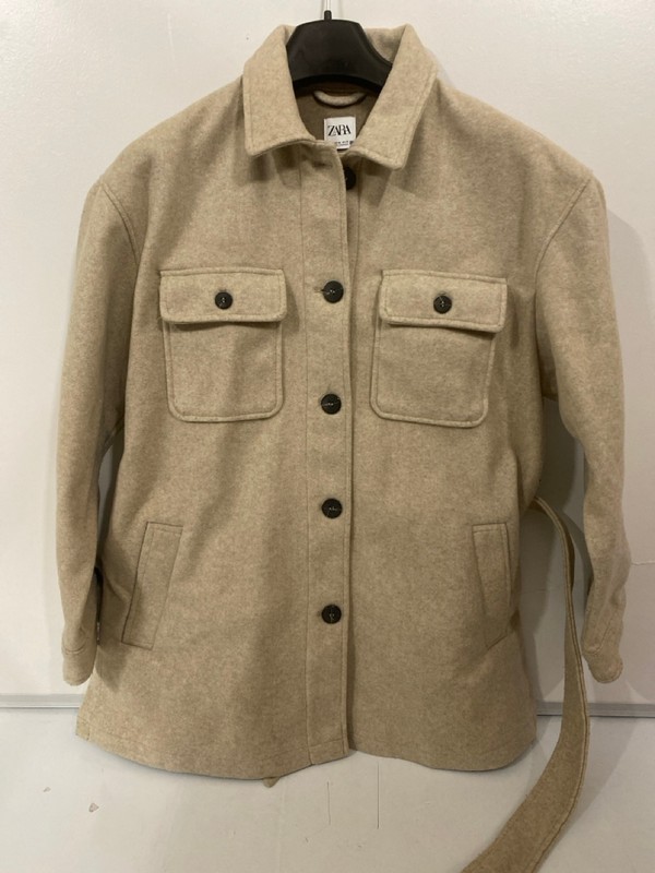 Lot 362  
            Nottingham SR7 – Delivery Only 

                
ZARA TWILL HEAVY DUTY OVERSIZED JACKET SIZE: XL