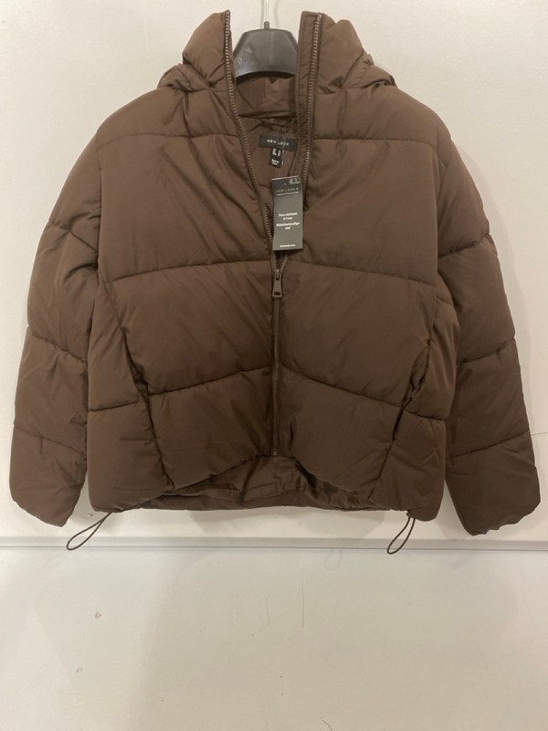Lot 363  
            Nottingham SR7 – Delivery Only 

                
NEW LOOK WOMEN'S BROWN PUFFER COAT SIZE: UK 14
