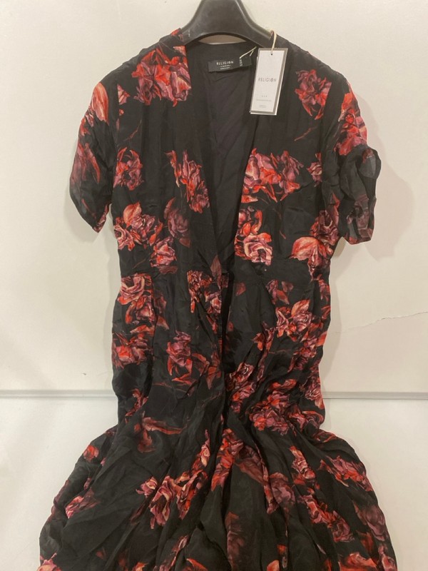 Lot 364  
            Nottingham SR7 – Delivery Only 

                
RELIGION CLOTHING LONDON FADE FLORAL FRILL HEM TUNIC WOMEN'S DRESS SIZE: 16