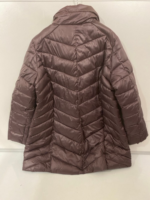 Lot 365  
            Nottingham SR7 – Delivery Only 

                
GALLERY WOMEN'S PUFFER COAT SIZE: 18