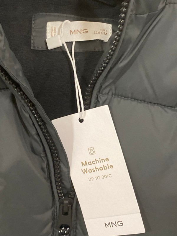 Lot 369  
            Nottingham SR7 – Delivery Only 

                
MNG KIDS PUFFER COAT SIZE: 6 - Image 2