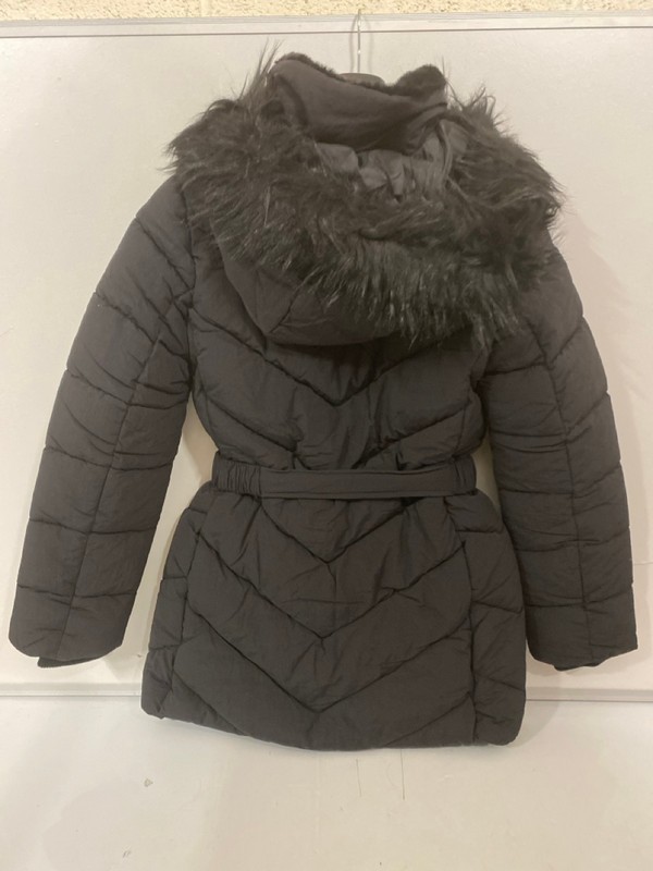 Lot 377  
            Nottingham SR7 – Delivery Only 

                
V BY VERY WOMEN'S BLACK PUFFER COAT SIZE:8 - Image 2