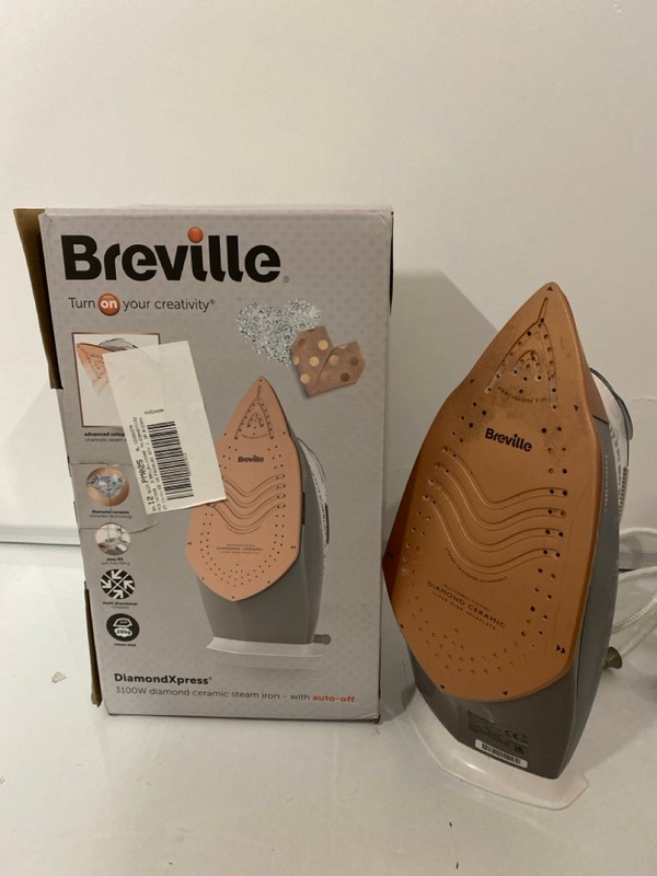 Lot 389  
            Nottingham SR7 – Delivery Only 

                
2 X IRONS INC BREVILLE DIAMOND XPRESS STEAM IRON