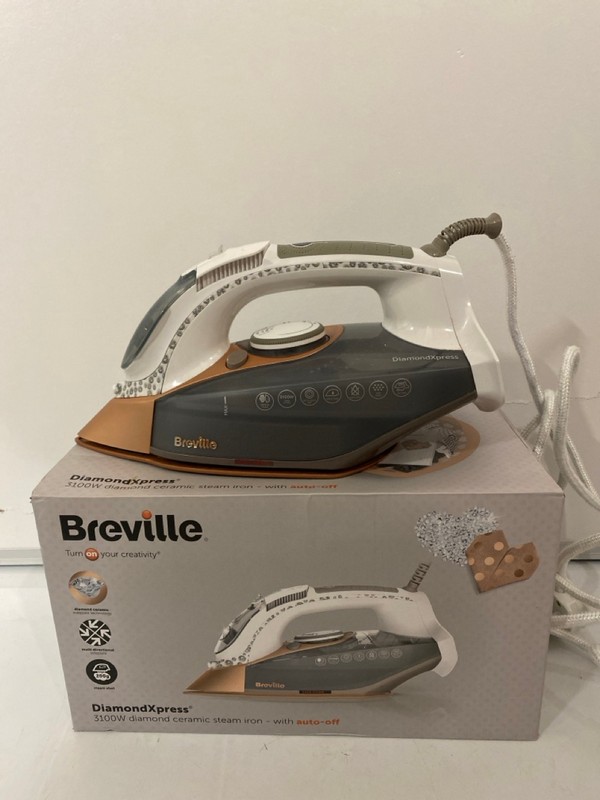 Lot 389  
            Nottingham SR7 – Delivery Only 

                
2 X IRONS INC BREVILLE DIAMOND XPRESS STEAM IRON