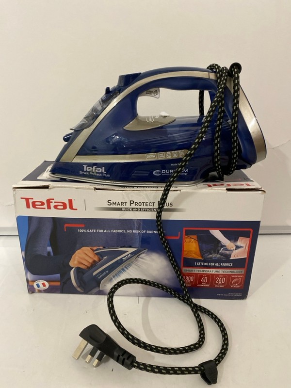 Lot 391  
            Nottingham SR7 – Delivery Only 

                
2 X IRONS INC TEFAL SMART PROTECT PLUS STEAM IRON - Image 4