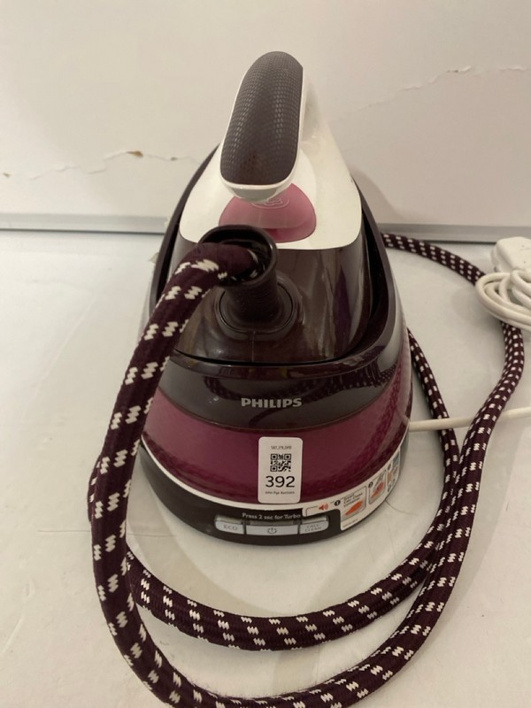 Lot 392  
            Nottingham SR7 – Delivery Only 

                
PHILIPS PERFECT CARE COMPACT STEAM IRON