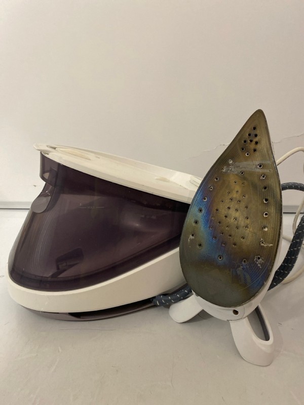 Lot 393  
            Nottingham SR7 – Delivery Only 

                
TEFAL PRO EXPRESS ULTIMATE STEAM IRON - Image 2