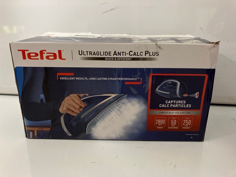 Lot 402  
            Nottingham SR7 – Delivery Only 

                
2 X TEFAL ULTRAGLIDE ANTI-CALC PLUS STEAM IRONS