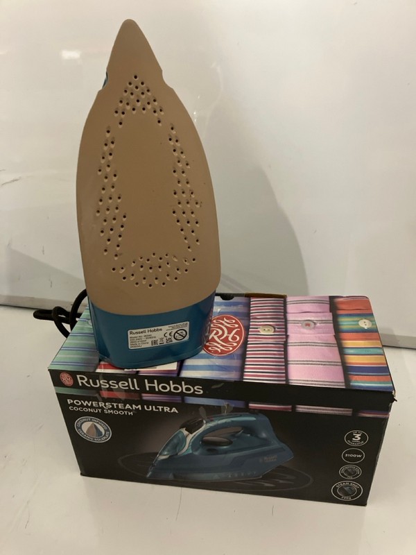 Lot 404  
            Nottingham SR7 – Delivery Only 

                
2 X IRONS INC TEFAL ULTIMATE PURE STEAM IRON - Image 3