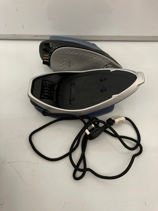 Lot 407  
            Nottingham SR7 – Delivery Only 

                
TEFAL FREEMOVE POWER STEAM IRON
