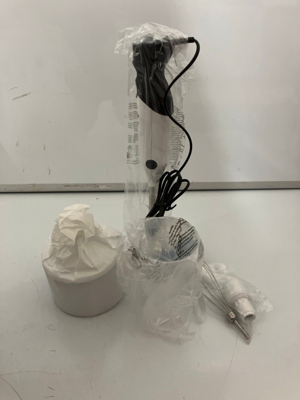 Lot 409  
            Nottingham SR7 – Delivery Only 

                
BOSCH ERGO MIXX 800W HAND BLENDER - Image 3