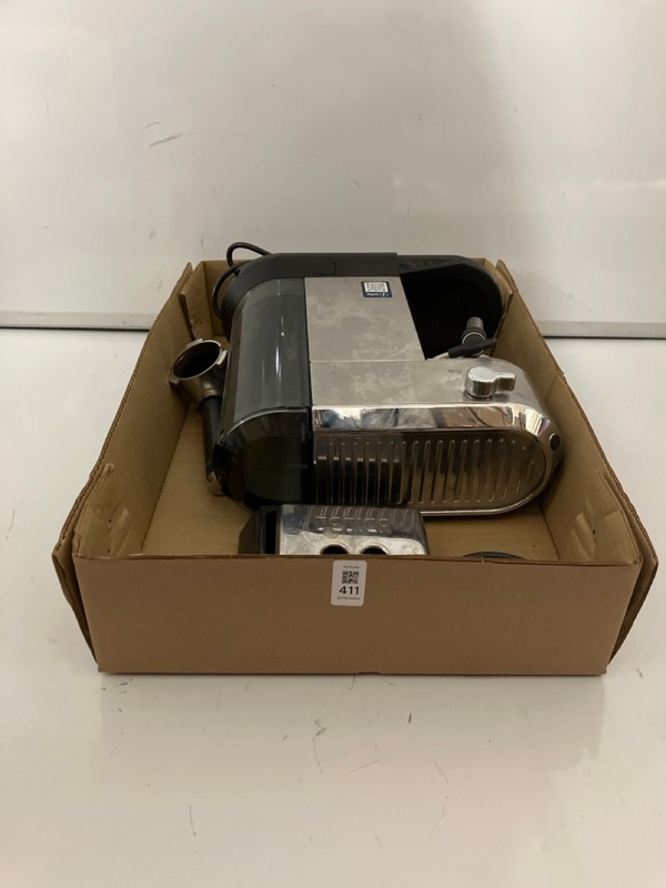 Lot 411  
            Nottingham SR7 – Delivery Only 

                
DELONGHI DEDICA COFFEE MACHINE