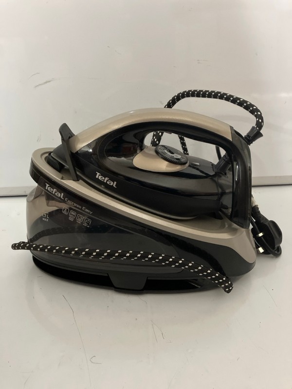 Lot 417  
            Nottingham SR7 – Delivery Only 

                
TEFAL EXPRESS EASY STEAM IRON
