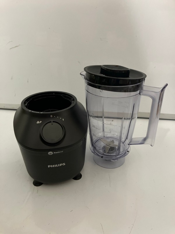 Lot 421  
            Nottingham SR7 – Delivery Only 

                
PHILIPS 3000 SERIES 450W BLENDER