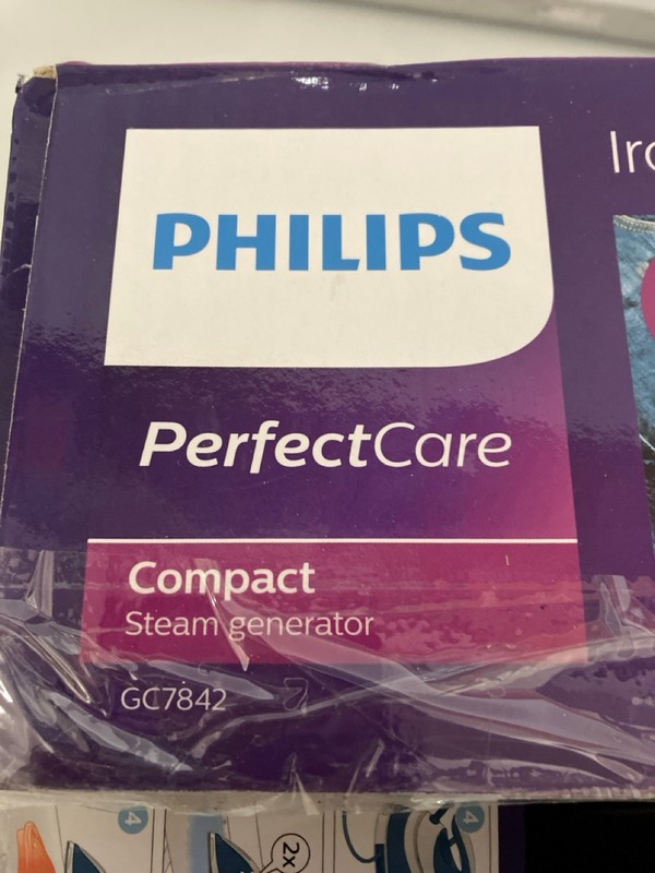 Lot 423  
            Nottingham SR7 – Delivery Only 

                
PHILIPS PERFECT CARE COMPACT STEAM GENERATOR IRON