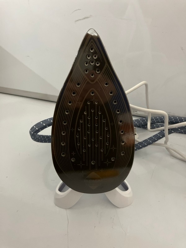 Lot 424  
            Nottingham SR7 – Delivery Only 

                
TEFAL PRO EXPRESS ULTIMATE II STEAM IRON - Image 4