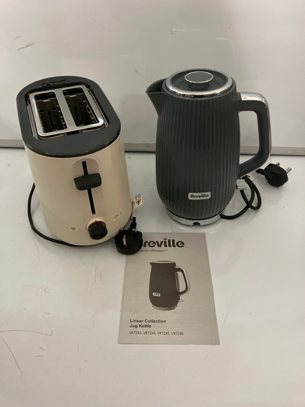 Lot 432  
            Nottingham SR7 – Delivery Only 

                
2 X KITCHEN APPLIANCES INC BOSCH MY MOMENT 2 SLICE TOASTER - Image 2