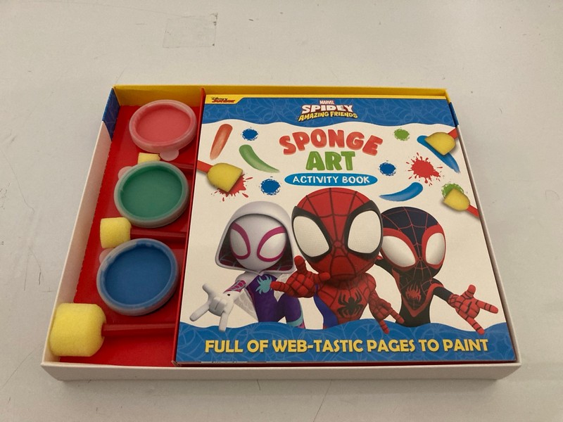 Lot 460  
            Nottingham SR7 – Delivery Only 

                
QTY OF DISNEY JUNIOR MARVEL SPIDEY AND HIS AMAZING FRIENDS SPONGE ART BOOK & PAIN... - Image 3