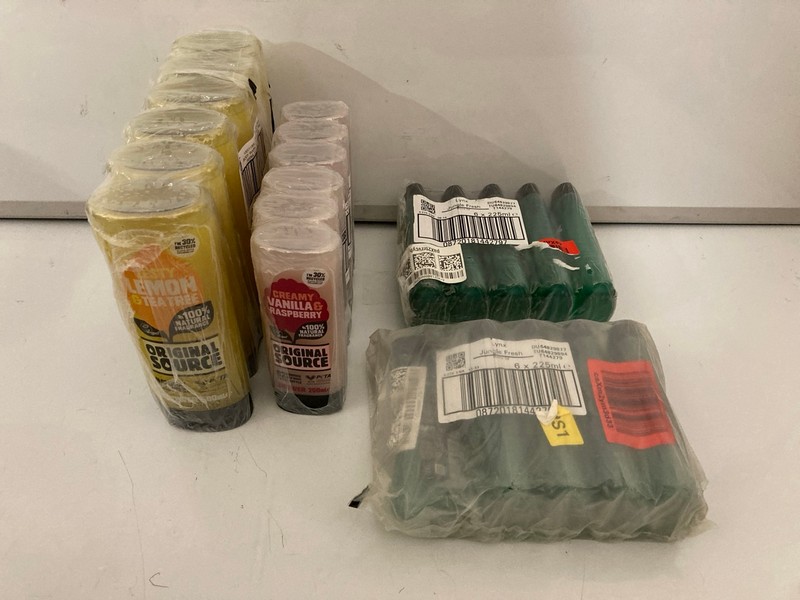 Lot 476  
            Nottingham SR7 – Delivery Only 

                
QTY OF ITEMS INC LYNX CHERRY SPRITZ BODY WASH