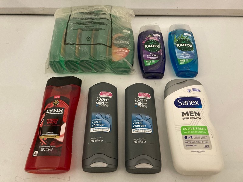 Lot 476  
            Nottingham SR7 – Delivery Only 

                
QTY OF ITEMS INC LYNX CHERRY SPRITZ BODY WASH