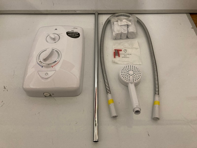 Lot 479  
            Nottingham SR7 – Delivery Only 

                
MIRA JUMP MULTI-FIT ELECTRIC SHOWER