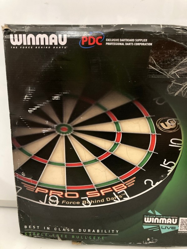 Lot 481  
            Nottingham SR7 – Delivery Only 

                
PDC WINMAU PRO SFB DARTBOARD