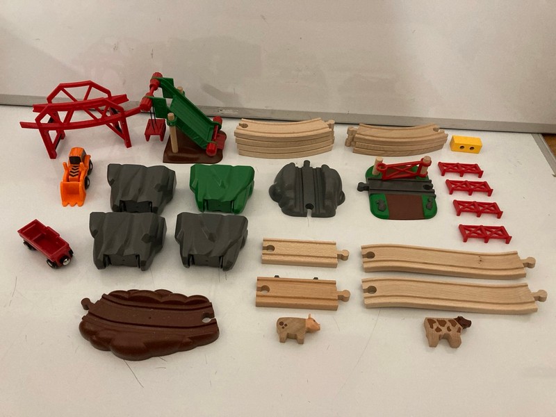 Lot 484  
            Nottingham SR7 – Delivery Only 

                
BRIO WORLD ANIMAL FARM SET - Image 2
