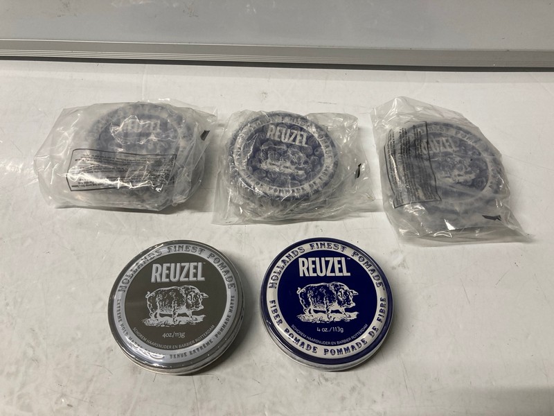 Lot 516  
            Nottingham SR7 – Delivery Only 

                
QTY OF REUZEL HOLLANDS FINEST POMADE INC EXTREME HOLD HAIR WAX 113G
