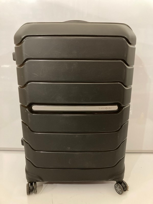 Lot 56  
            Nottingham SR7 – Delivery Only 

                
SAMSONITE FLUX-SPINNER 75/28 BLACK SUITCASE