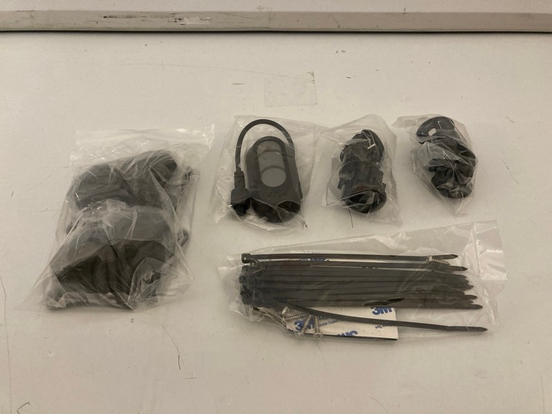 Lot 61  
            Nottingham SR7 – Delivery Only 

                
DURITE 0-870-30 BLIND SPOT DETECTION SYSTEM 12/24V ORIGINAL RRP £272.11