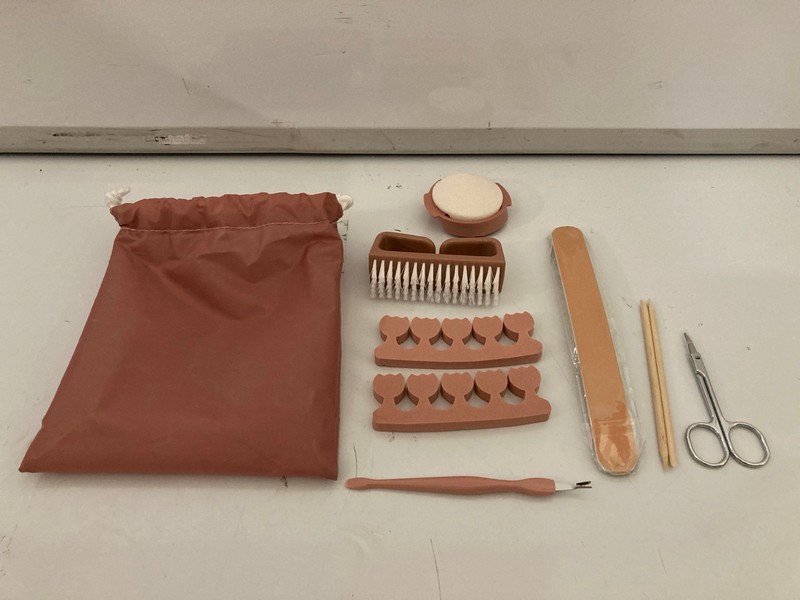 Lot 87  
            Nottingham SR7 – Delivery Only 

                
REVLON PEDIPREP SPA WITH PEDICURE SET