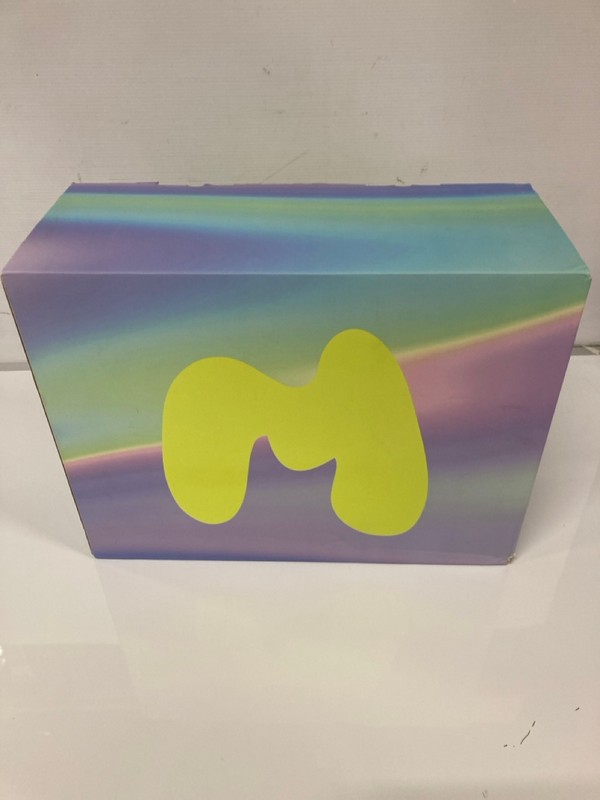 Lot 112  
            Nottingham SR9 - Delivery Only 

                
WOMENS JELLY BAG