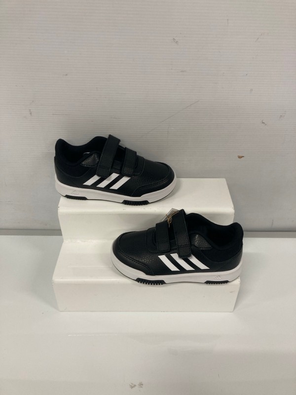 Lot 133  
            Nottingham SR9 - Delivery Only 

                
ADIDAS TENSAUR SPORT 2.0CF KIDS TRAINERS UK SIZE 12