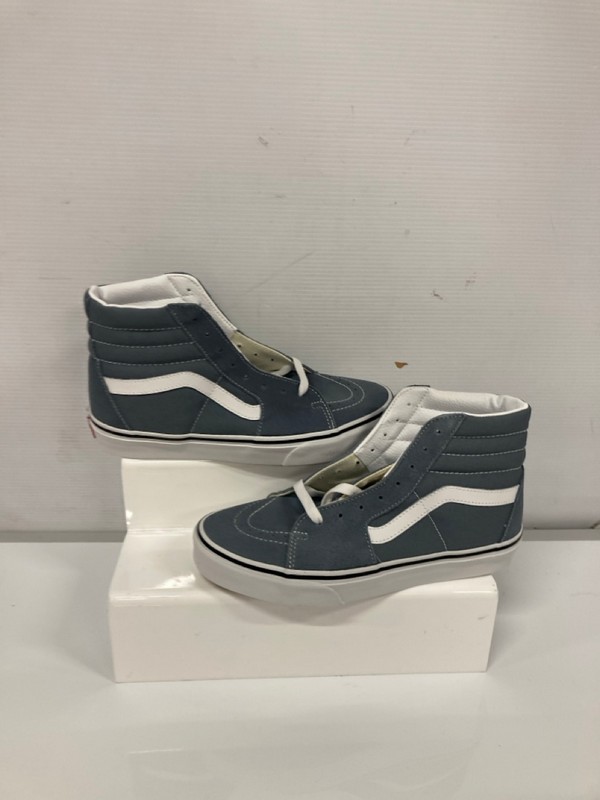 Lot 172  
            Nottingham SR9 - Delivery Only 

                
VANS SK8-HI GREY HIGH TOP CANVAS TRAINERS UK SIZE 6
