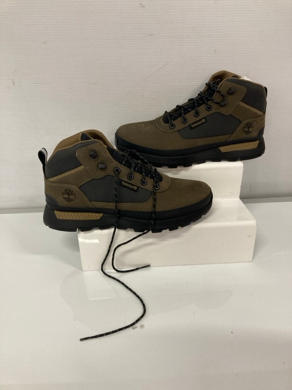 Lot 182  
            Nottingham SR9 - Delivery Only 

                
TIMBERLAND FIELD TREKKER MID LACE OLIVE GREEN TRAINER UK SIZE 7.5