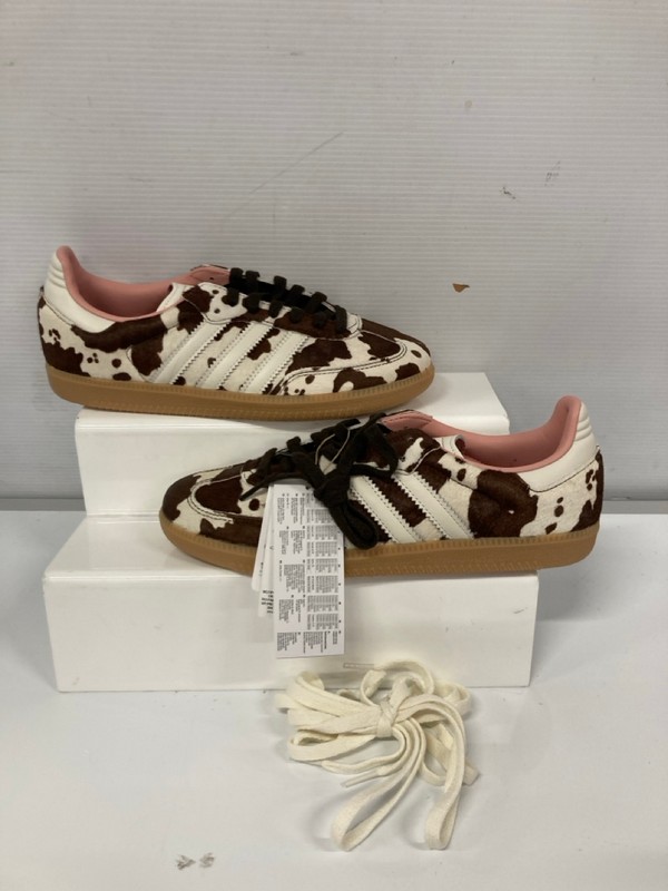 Lot 191  
            Nottingham SR9 - Delivery Only 

                
WOMENS ADIDAS SAMBA OG COWSKIN TRAINERS UK SIZE 8
