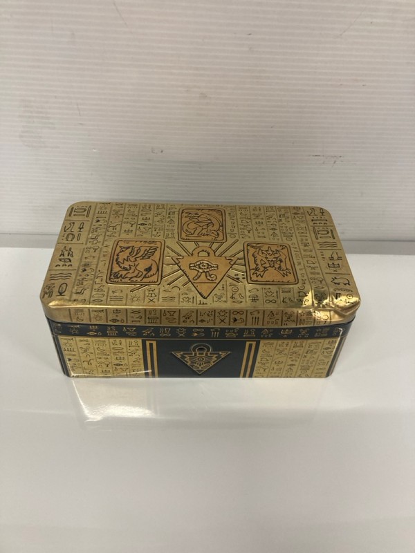 Lot 19  
            Nottingham SR9 - Delivery Only 

                
LARGE TIN OF YU-GI-OH TRADING CARDS