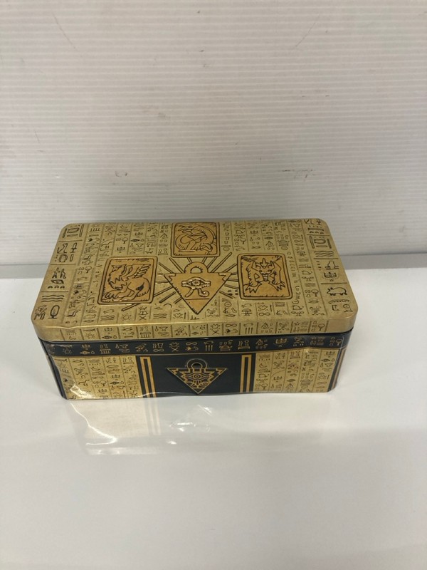 Lot 20  
            Nottingham SR9 - Delivery Only 

                
LARGE TIN OF YU-GI-OH TRADING CARDS