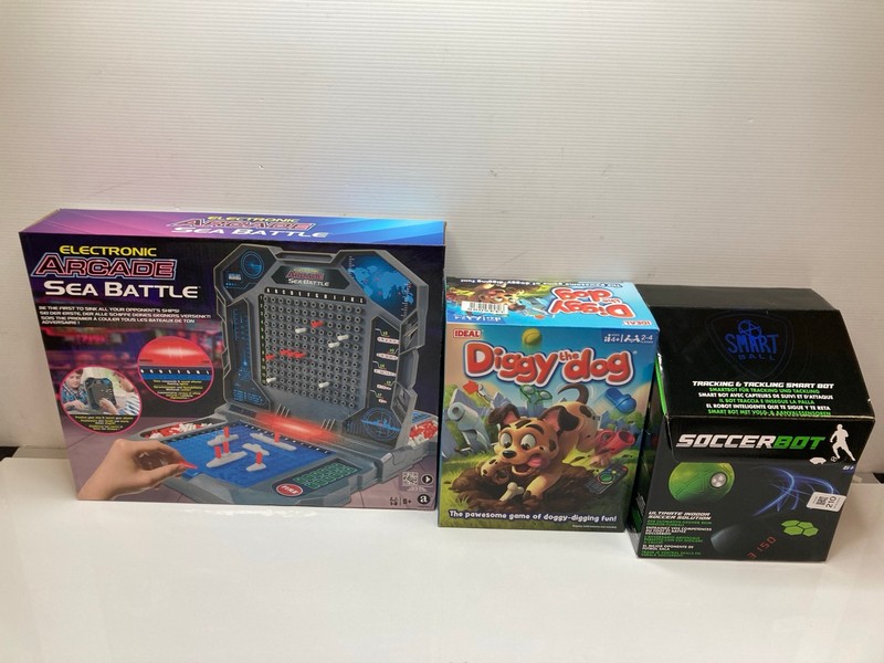 Lot 210  
            Nottingham SR9 - Delivery Only 

                
3 X KIDS TOYS INC ELECTRONIC ARCADE SEA BATTLE GAME