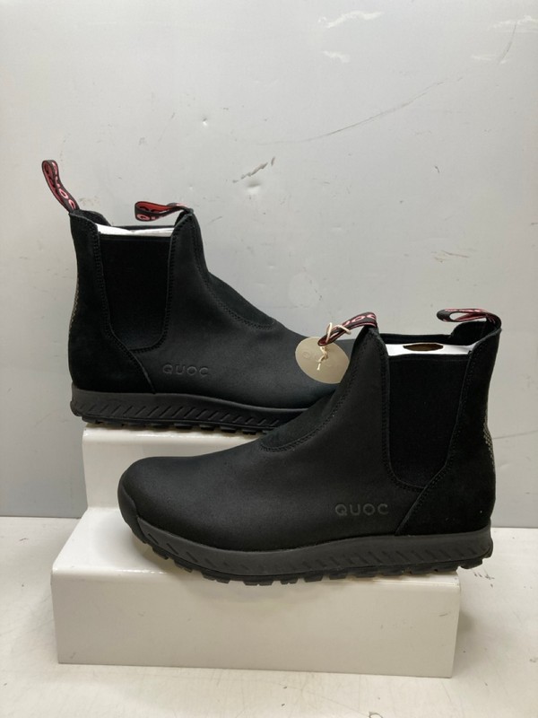 Lot 261  
            Nottingham SR9 - Delivery Only 

                
QUOC CHELSEA BLACK BOOTS UK SIZE 10