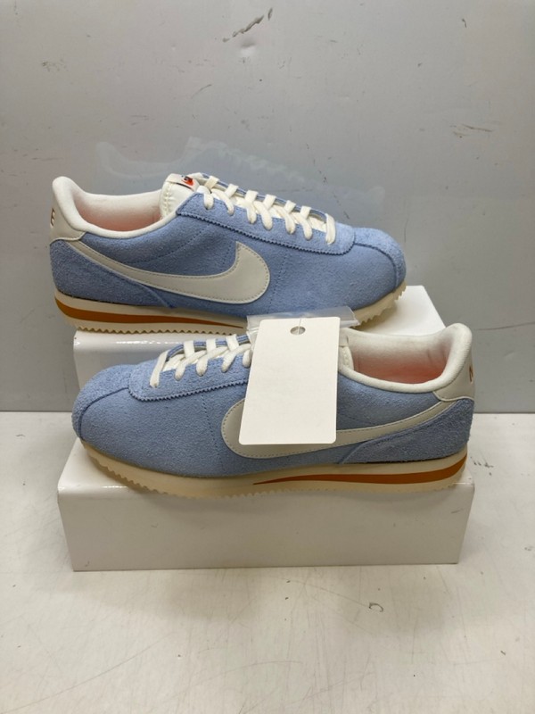 Lot 264  
            Nottingham SR9 - Delivery Only 

                
NIKE CORTEZ SE BLUE TRAINERS UK SIZE 9
