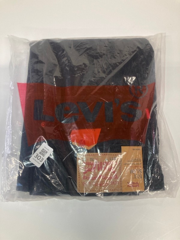 Lot 303  
            Nottingham SR9 - Delivery Only 

                
LEVIS 511 SLIM STRETCH BLACK JEANS UK SIZE 32X32