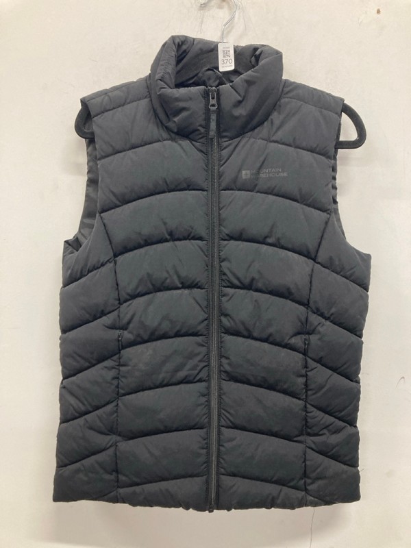Lot 370  
            Nottingham SR9 - Delivery Only 

                
MOUNTAIN WAREHOUSE BLACK PARKA GILET UK SIZE 10