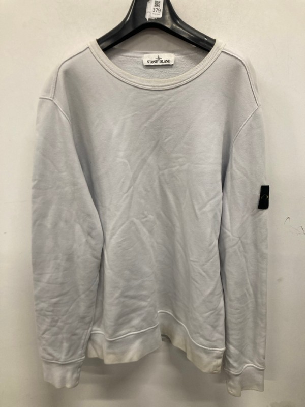 Lot 379  
            Nottingham SR9 - Delivery Only 

                
STONE ISLAND WHITE CREW NECK UK SIZE UNKNOWN