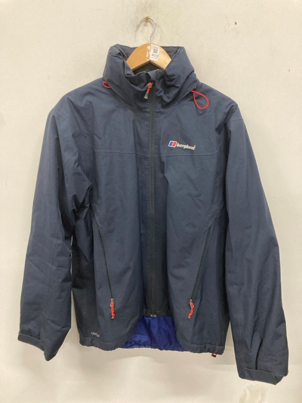 Lot 403  
            Nottingham SR9 - Delivery Only 

                
BERGHAUS NAVY WATERPROOF WINDBREAKER JACKET UK SIZE L