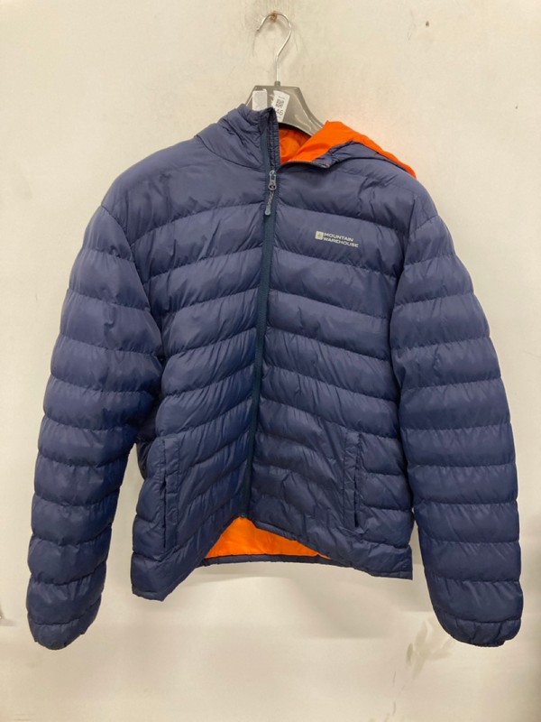 Lot 446  
            Nottingham SR9 - Delivery Only 

                
MOUNTAIN WAREHOUSE NAVY PUFFER JACKET UK SIZE XL